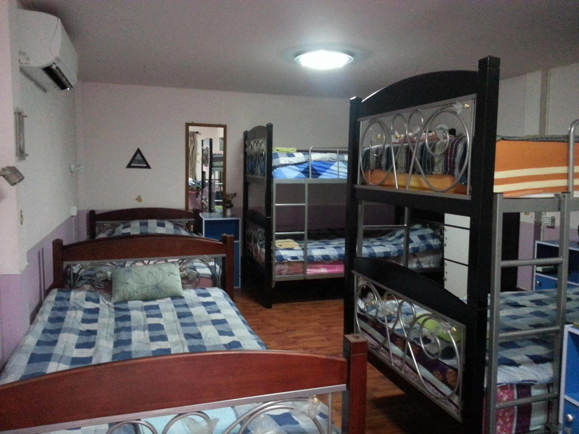 הוסטל צ'יאנג מאי Kikie'S House מראה חיצוני תמונה
